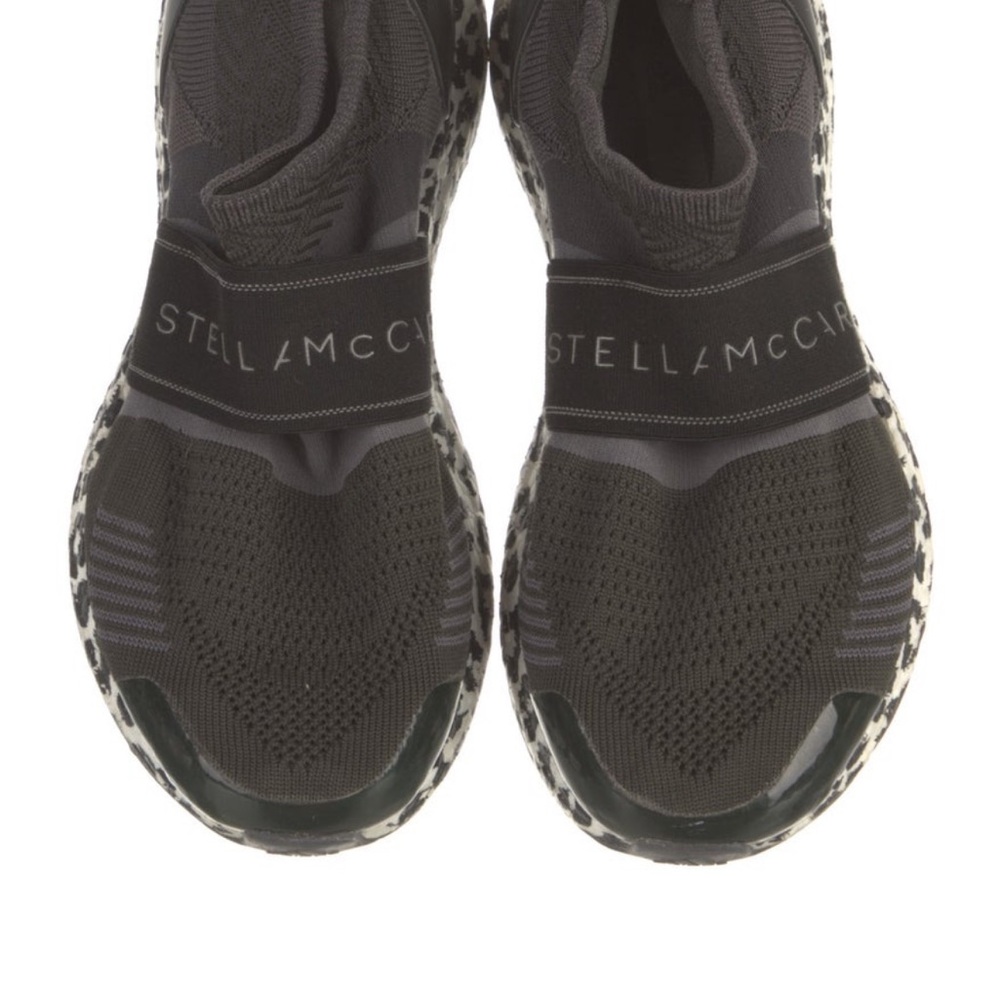 Stella McCartney Women’s Black Slip-On Shoes!